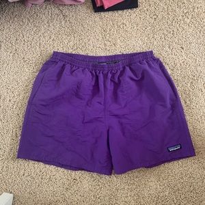 Patagonia men’s 5 in. Baggies purple size medium